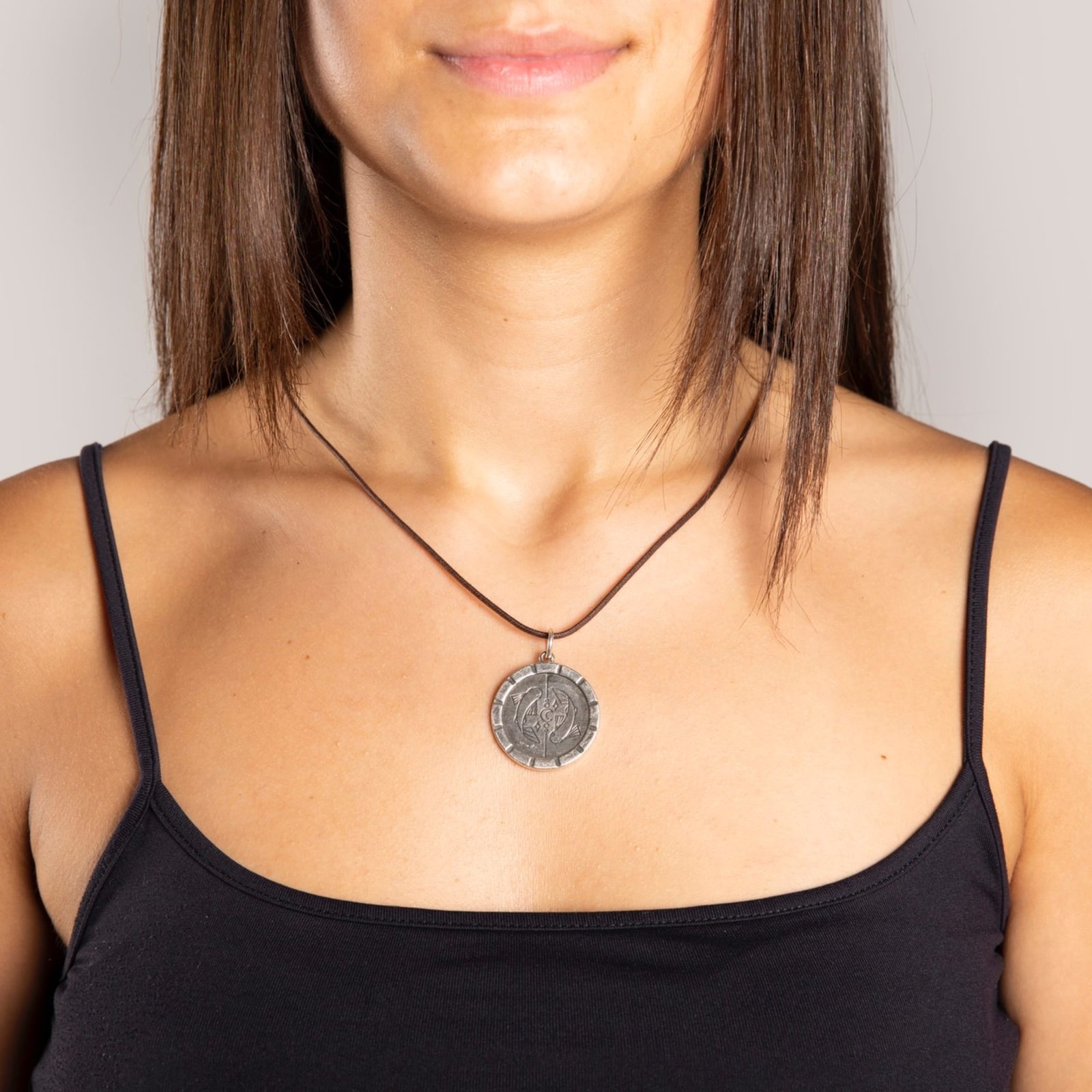 plata grande cuero Medalla plata grande